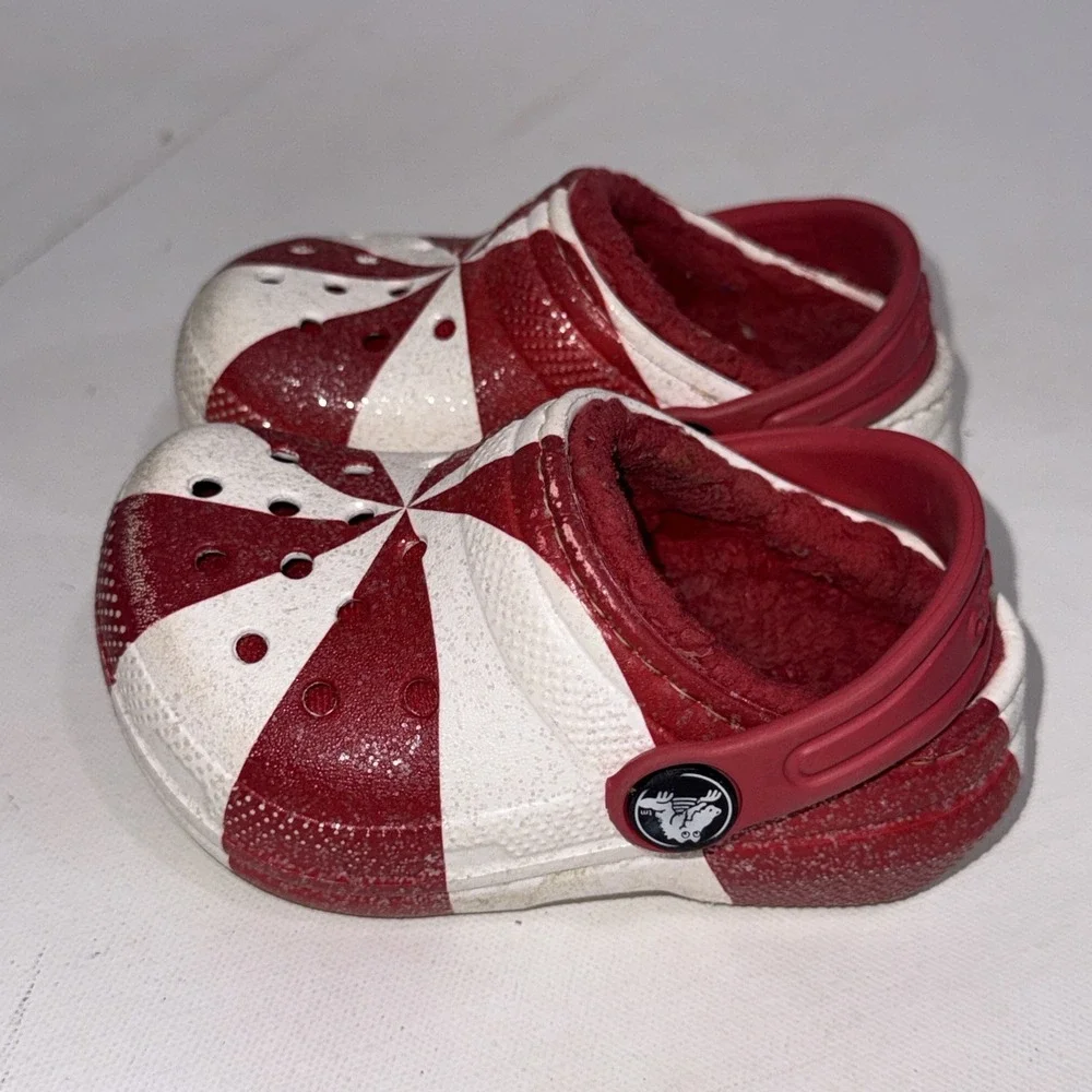 Crocs‎ Classic Fleece Lined Holiday Red White Candy Cane Peppermint Clog Kids C5